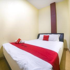 RedDoorz near TVRI Gorontalo，位于Telaga的酒店