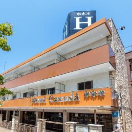 Hotel Canadá by Dynamic Hotels，位于塔拉戈纳的酒店