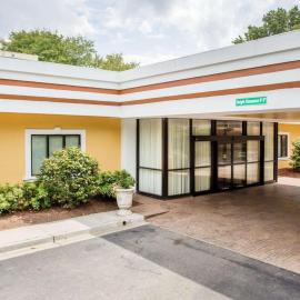 Budgetel Inn & Suites Atlanta，位于亚特兰大的酒店