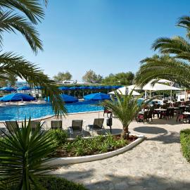 Universal Hotel Castell Royal,位于坎亚梅尔的酒店