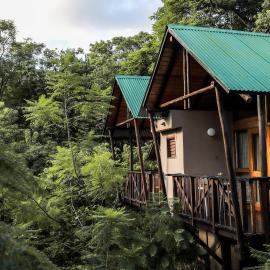 Mantenga Lodge，位于埃祖尔韦尼的酒店
