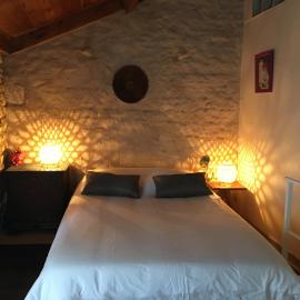 Zen au Marais Hammam Massages，位于Maillezais的酒店