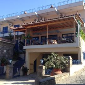 Gorgona Hotel，位于Skála Sykaminéas的酒店