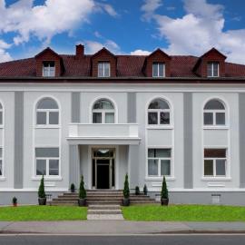 VILLA BOWDY，位于Niederzier的酒店