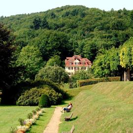 Rhön Hotel Waldcafé St. Georg，位于斯塔茨巴德·布鲁克瑙的酒店