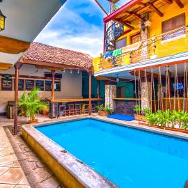 Oasis Hostel，位于格拉纳达的酒店