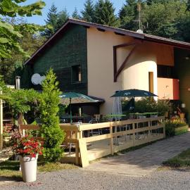 Le Pavillon，位于康斯拉维利的酒店