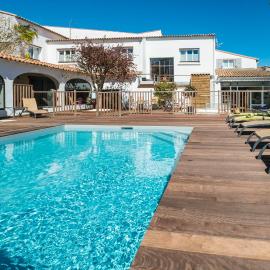 Logis Hôtel de La Marée - Face à l'océan - Ile de Ré，位于里夫杜海滩的酒店
