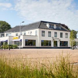 Van der Valk Hotel Hardegarijp - Leeuwarden，位于哈尔德哈赖普的酒店