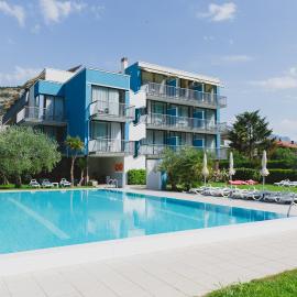 Hotel Holiday Sport & Relax，位于托尔博莱的酒店