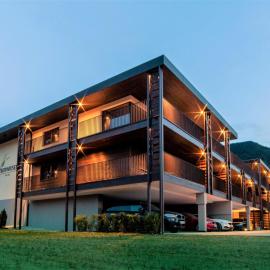 B&B - Rooms&Apartments Oberwiesen，位于布鲁尼科的酒店