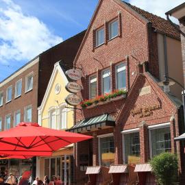 Hotel Schmidt am Markt，位于梅彭的酒店