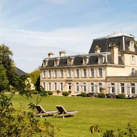 Chateau La Cheneviere,位于贝桑于潘港的酒店