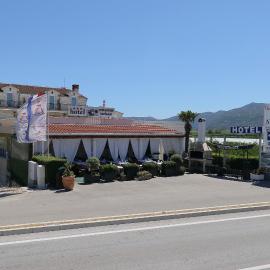 Hotel Villa Neretva - Metković，位于梅特科维奇的酒店
