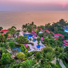 Wora Bura Hua Hin Resort & Spa，位于华欣的酒店
