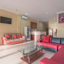 RedDoorz Plus near Syamsudin Noor Airport 3，位于Banjarbaru的酒店