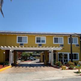 Sandyland Reef Inn，位于卡宾特里拉的酒店