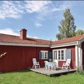Nice Home In Säffle With Sauna，位于赛夫勒的酒店