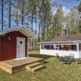 Holiday Home Geterud Hammarö，位于Hammarö的酒店