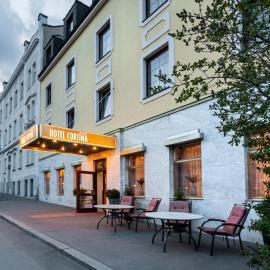 Club Hotel Cortina，位于维也纳的酒店
