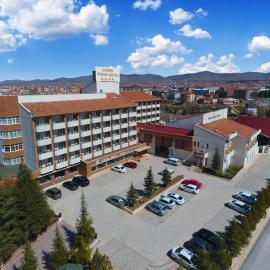 Grand Terme Hotel，位于Kırsehir的酒店