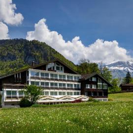 Hotel Klausenhof Flüeli，位于弗鲁伊利的酒店