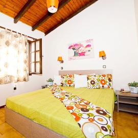 Marianthi Studios，位于拉瑟的酒店