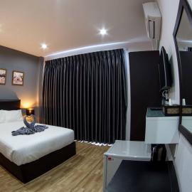 Wixky hotel，位于Ban Pak Som的酒店