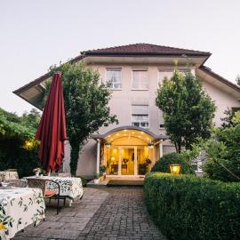 Landhaus Keller - Hotel & Restaurant，位于玛特丁恩的酒店