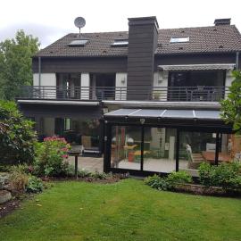 Ferienwohnung mit eigenem Pool und finnischer Sauna in Witten，位于维滕的酒店