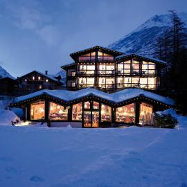 Wellness Spa Pirmin Zurbriggen，位于萨斯阿尔马格尔的酒店