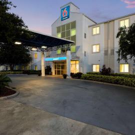 Motel 6-Orlando, FL - International Dr，位于奥兰多的酒店