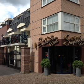 SuyderSee Hotel，位于恩克赫伊曾的酒店