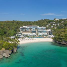 Crimson Resort and Spa Boracay，位于长滩岛的酒店