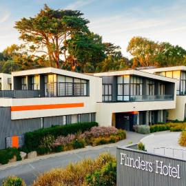 Quarters at Flinders Hotel，位于福林德斯的酒店
