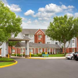 Microtel Inn & Suites by Wyndham Philadelphia Airport,位于费城的酒店
