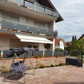 SUNSHINE Apartments Rust-Ringsheim，位于灵斯海姆的酒店