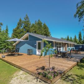 Lovely Home In Væggerløse With Sauna，位于博托比的酒店