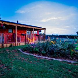 Cherry Tree Glamping，位于斯特劳德的酒店