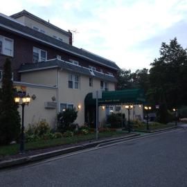Jones Beach Hotel，位于Wantagh的酒店