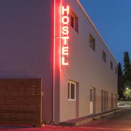 Local Hostel & Suites，位于科孚镇的酒店