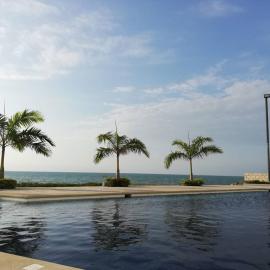 Dpto Moderno Frente al Mar. Edf: Deymar 7mo Piso，位于通苏帕的酒店