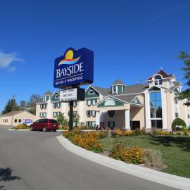 Bayside Hotel of Mackinac，位于麦基诺城的酒店
