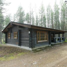 Joutsen Holiday Home - Valkea Homes，位于洛斯托的酒店