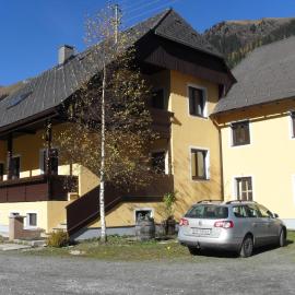 Ferienwohnungen Bianca Hasler - Stallbauer，位于Pusterwald的酒店