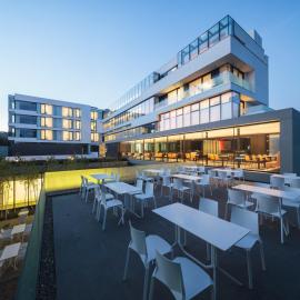 Hotel Privo，位于特尔古穆列什的酒店