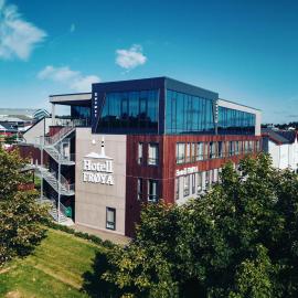 Hotel Frøya，位于Sistranda的酒店