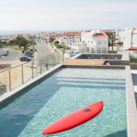 Surfers Lodge Peniche，位于佩尼契的酒店