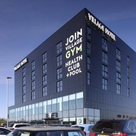 Village Hotel Basingstoke，位于贝辛斯托克的酒店