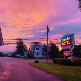 Colonial Motel，位于北康威的酒店